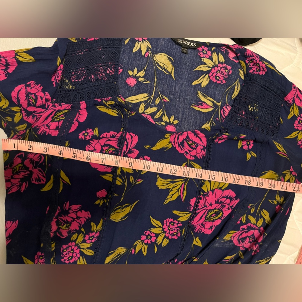 🔥 Express fashion • Navy and fuchsia banded peasant top - Picture 11 of 14